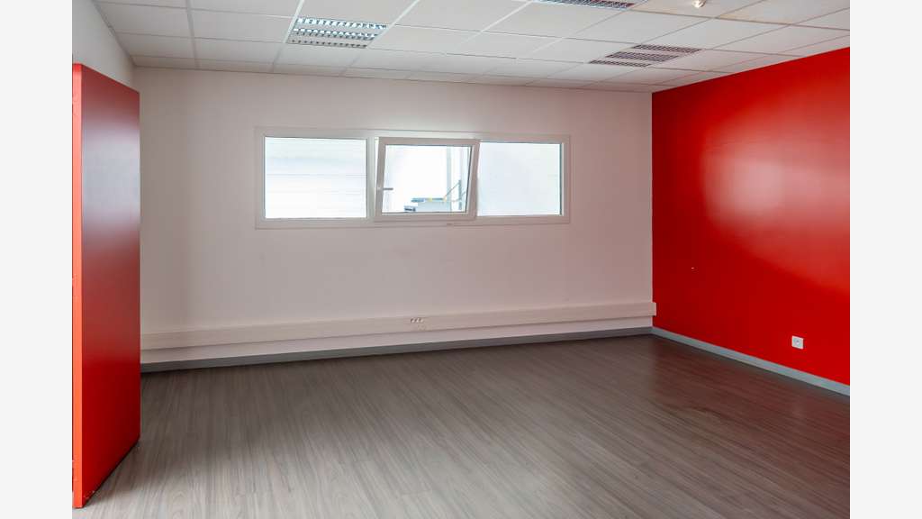 A louer atelier 518m² Pole d’Ecouves Alençon