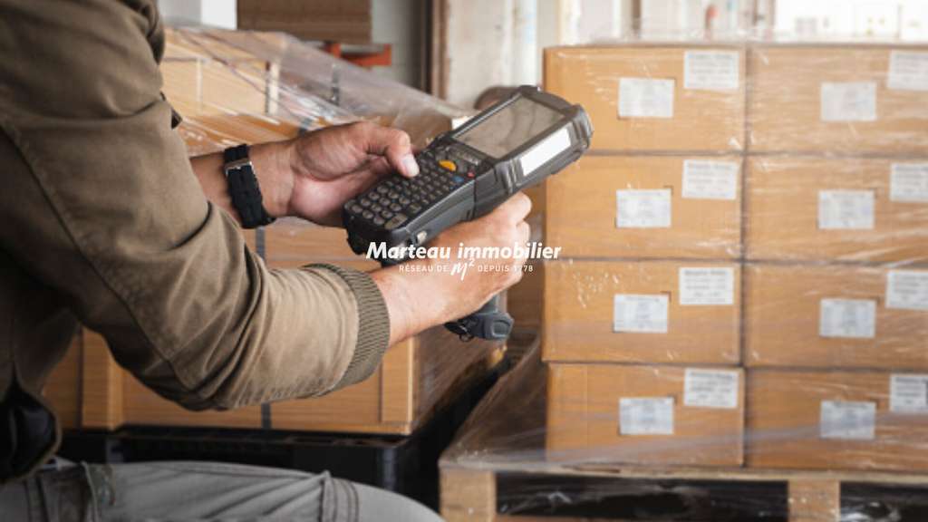 A louer atelier de stockage 1550m² au Mans Sud