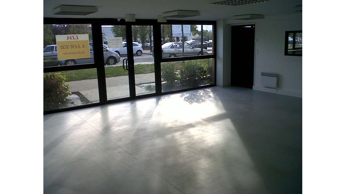 A LOUER ATELIER EXCELLENT ETAT A ALENCON