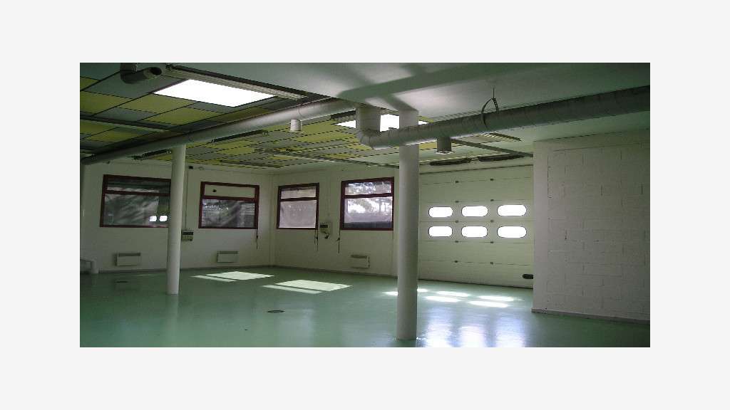 À louer ateliers de 37 à 142m² Cap Delta Verniolle