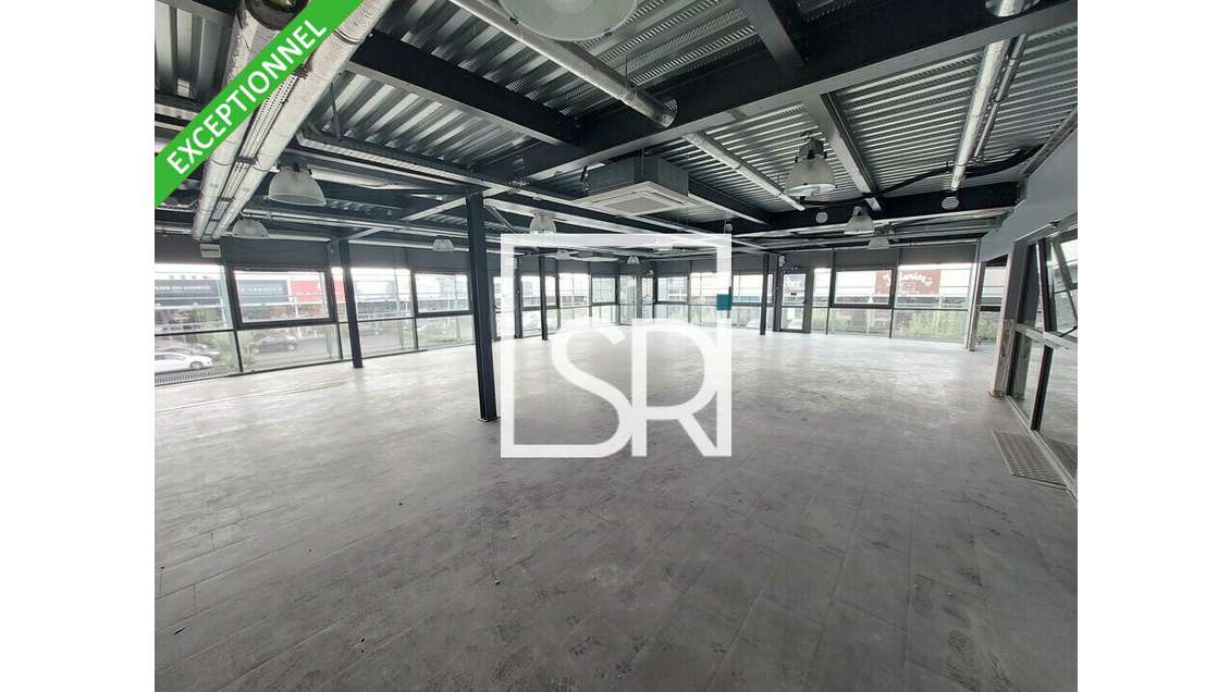 Bureaux de 349m² à louer au 2ème étage à Aubière