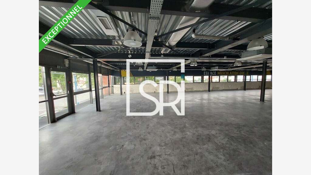Bureaux de 349m² à louer au 2ème étage à Aubière