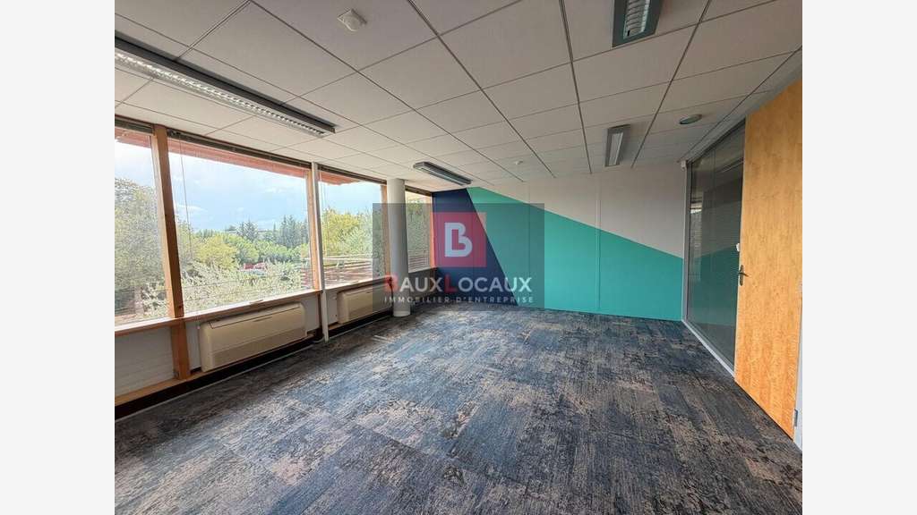 Bureaux 503m² à louer à Avignon Agroparc