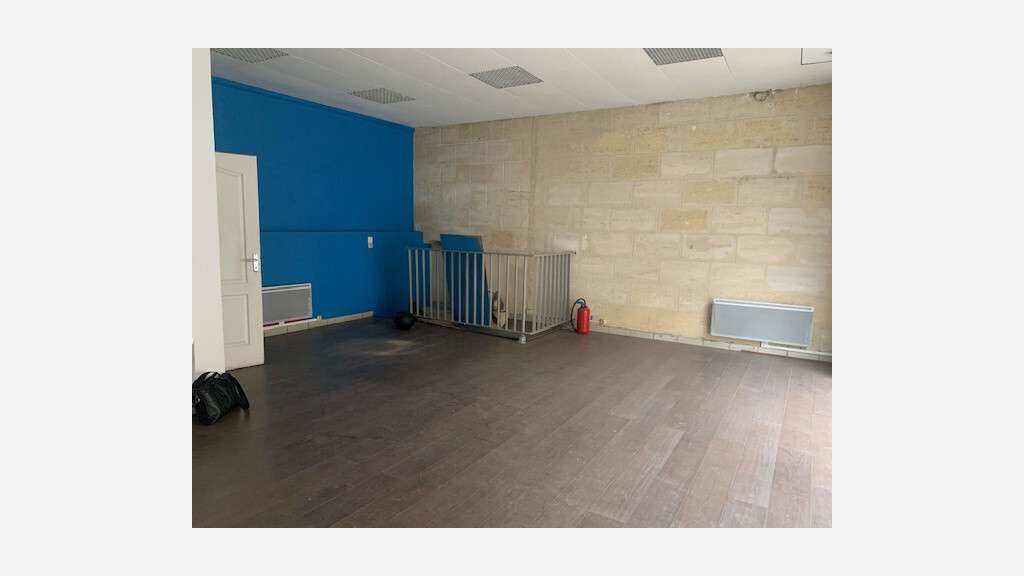 A louer local 70m² Bordeaux Cours Alsace Lorraine