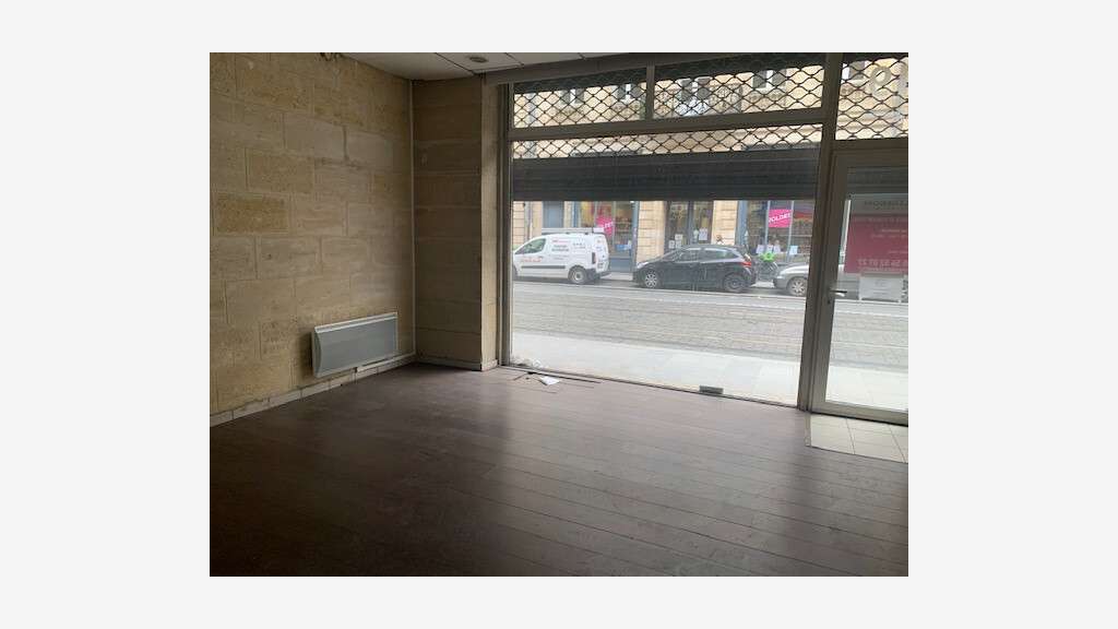 A louer local 70m² Bordeaux Cours Alsace Lorraine