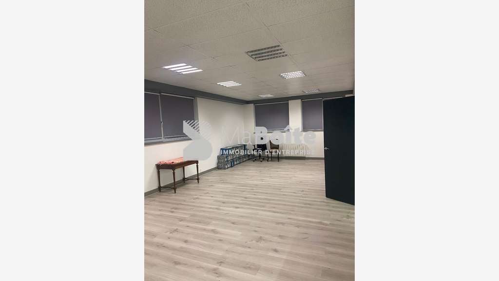A louer bureaux neufs de 50m² à Balbigny