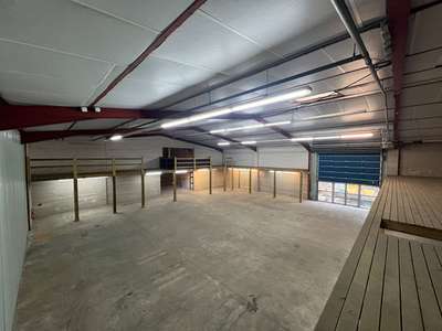 A louer local d'activité 742m² à Angers Ouest