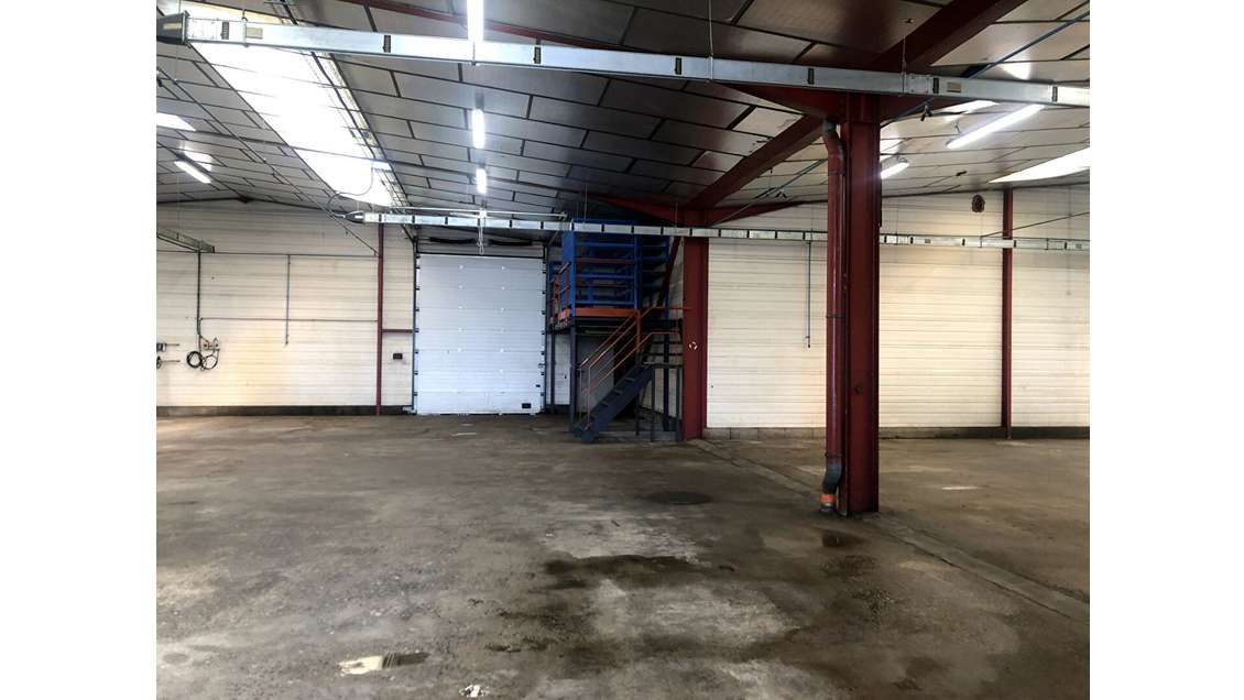 A louer bâtiment d'activité 756m² à Angers Est