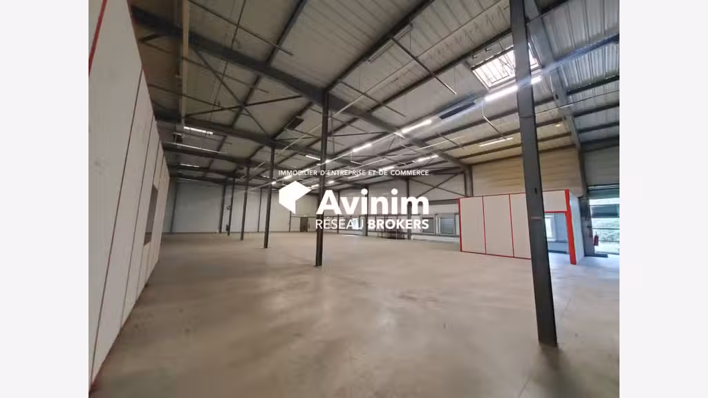 Bâtiment d'activité 1071m² à Saint-Genis-Pouilly 