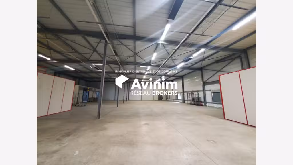 Bâtiment d'activité 1071m² à Saint-Genis-Pouilly 