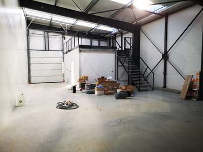 Location Locaux d'activités - Entrepôts à Crach