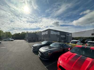 Location Locaux d'activités - Entrepôts à Thorigné-Fouillard