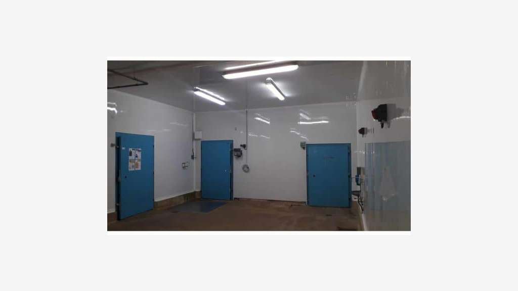 À louer bâtiment agroalimentaire 900m² à Lacaune 