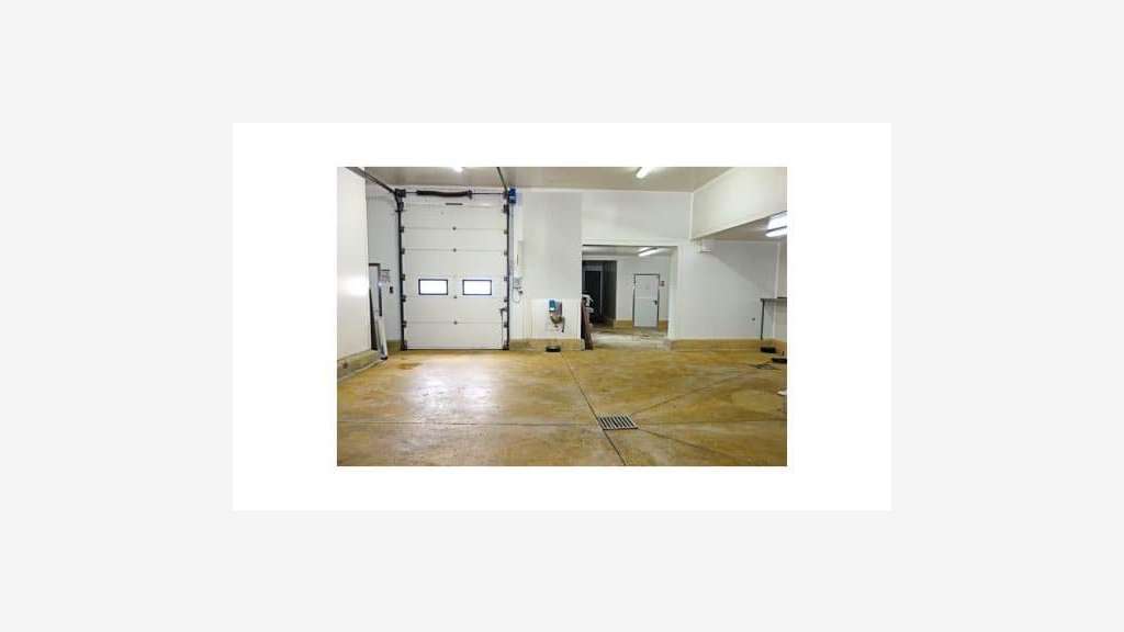 À louer bâtiment agroalimentaire 900m² à Lacaune 