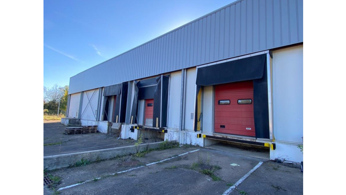 Bâtiment agroalimentaire 1100m² à louer à Migennes