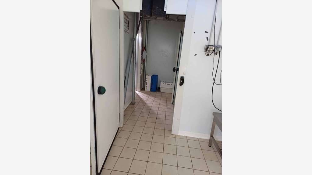 Bâtiment agroalimentaire 280 m² à Murat-sur-Vèbre