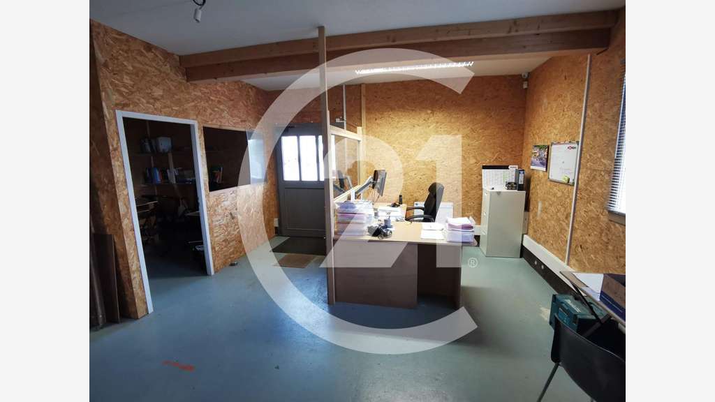 A louer bâtiment activité récent 1450m² à Chabeuil