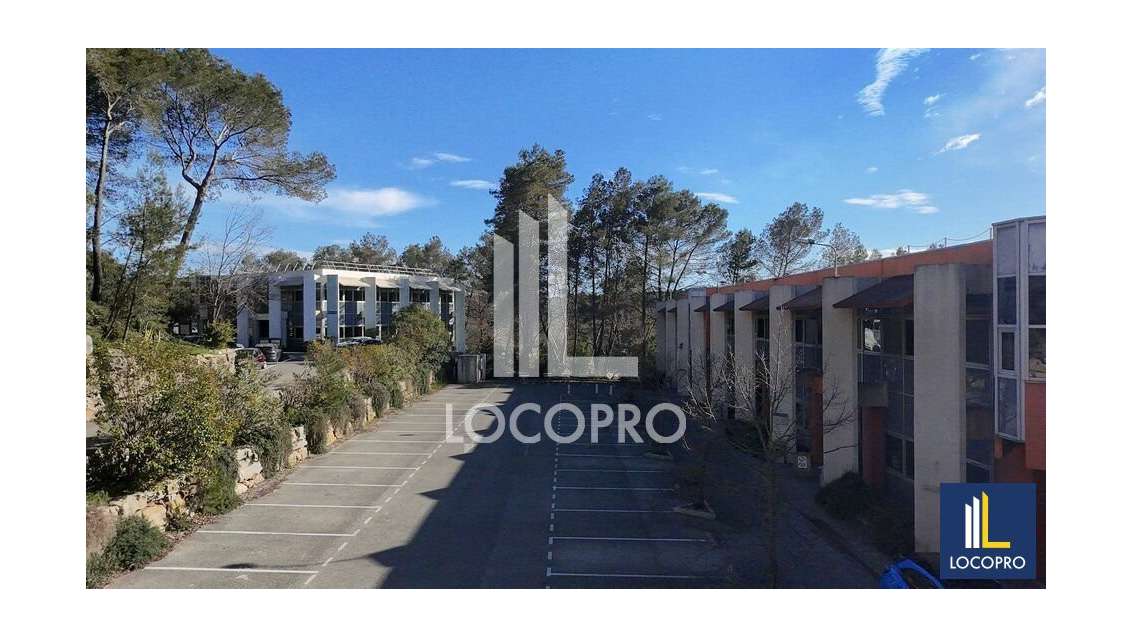 Bâtiment mixte activités-bureaux à louer Valbonne
