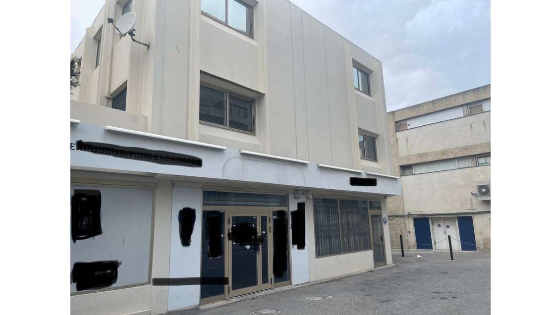 A louer bâtiment 840m² à Saint-Laurent Cap 3000 