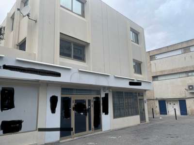 A louer bâtiment 840m² à Saint-Laurent Cap 3000 