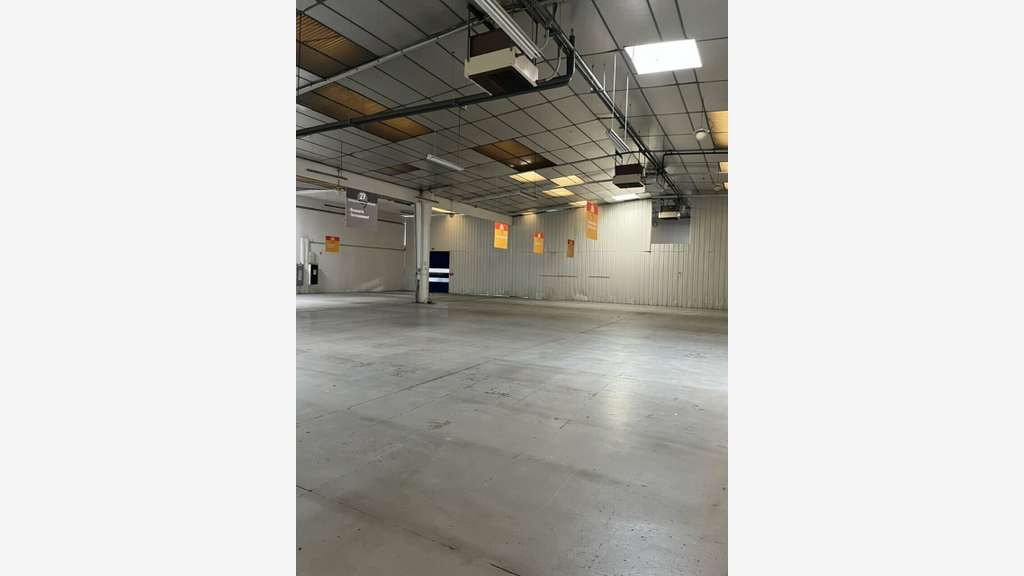 A louer bâtiment 13715m² à Brive ZA Beauregard