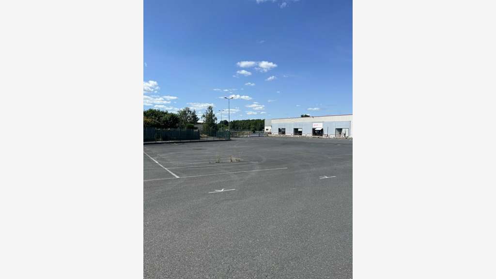 A louer bâtiment 13715m² à Brive ZA Beauregard