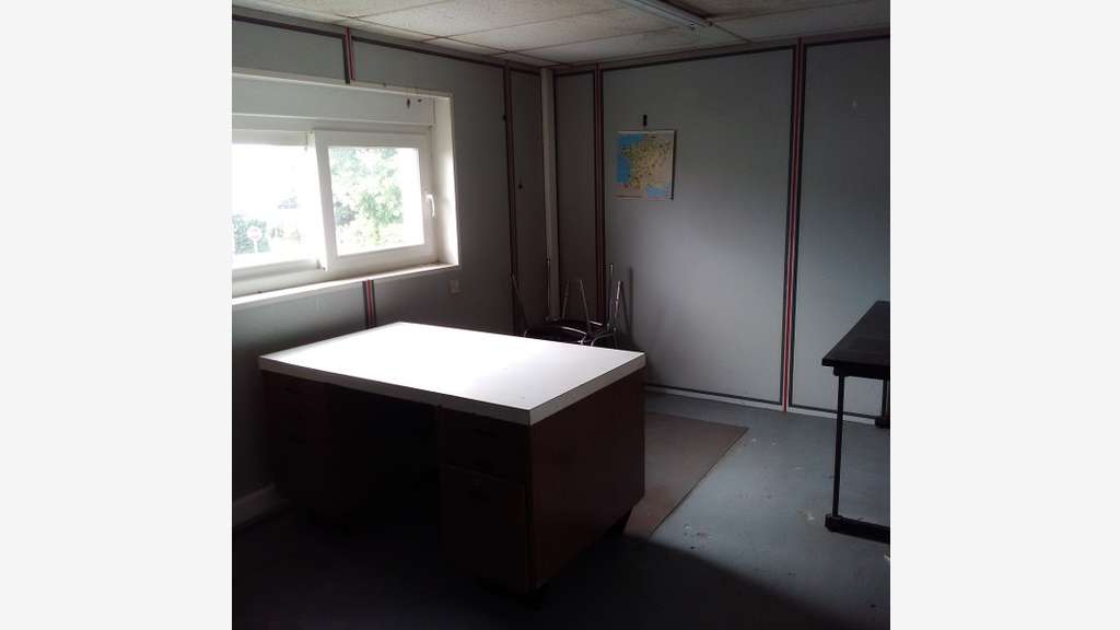 Vend bâtiment industriel 2286m² à Bouzincourt