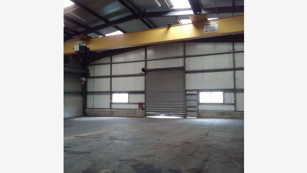 Vend bâtiment industriel 2286m² à Bouzincourt