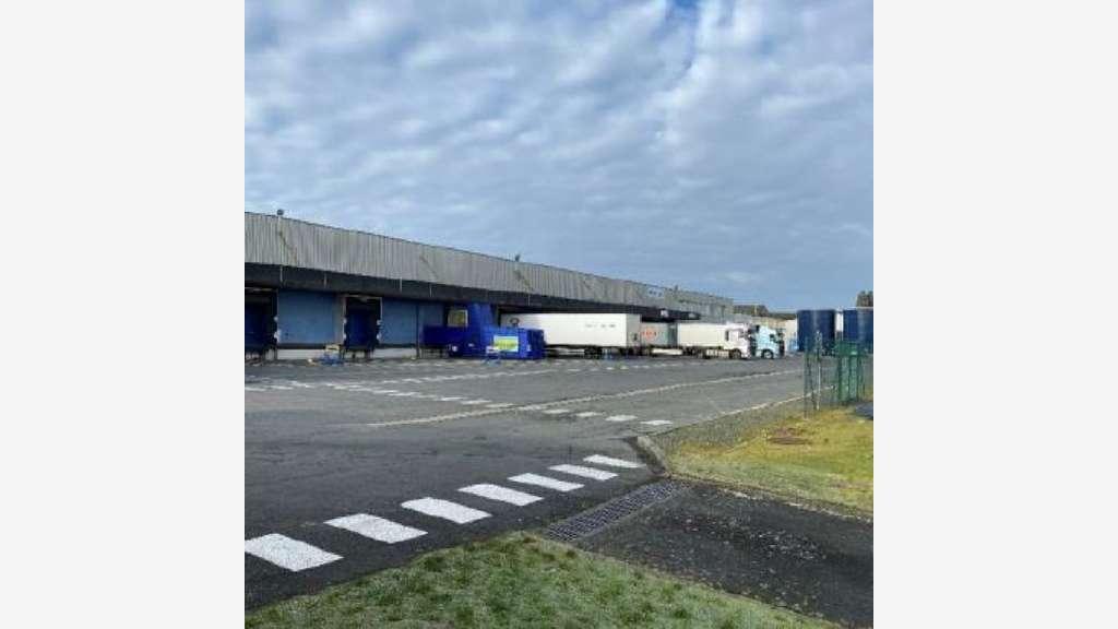 À louer bâtiment industriel 22800m² à Châteauroux