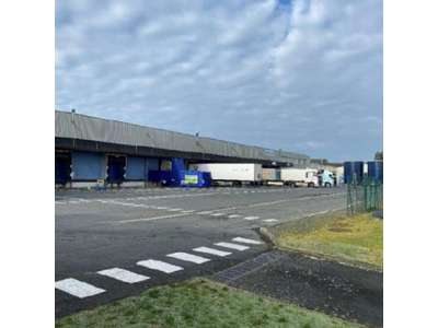 Location Locaux d'activités - Entrepôts à Châteauroux