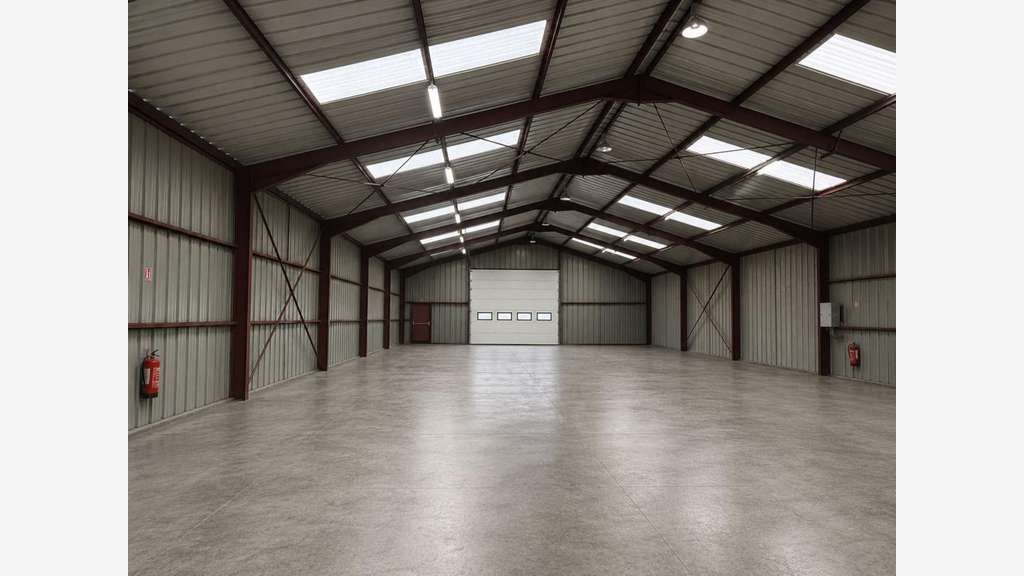 Bâtiment industriel neuf 480m² à louer à Roye