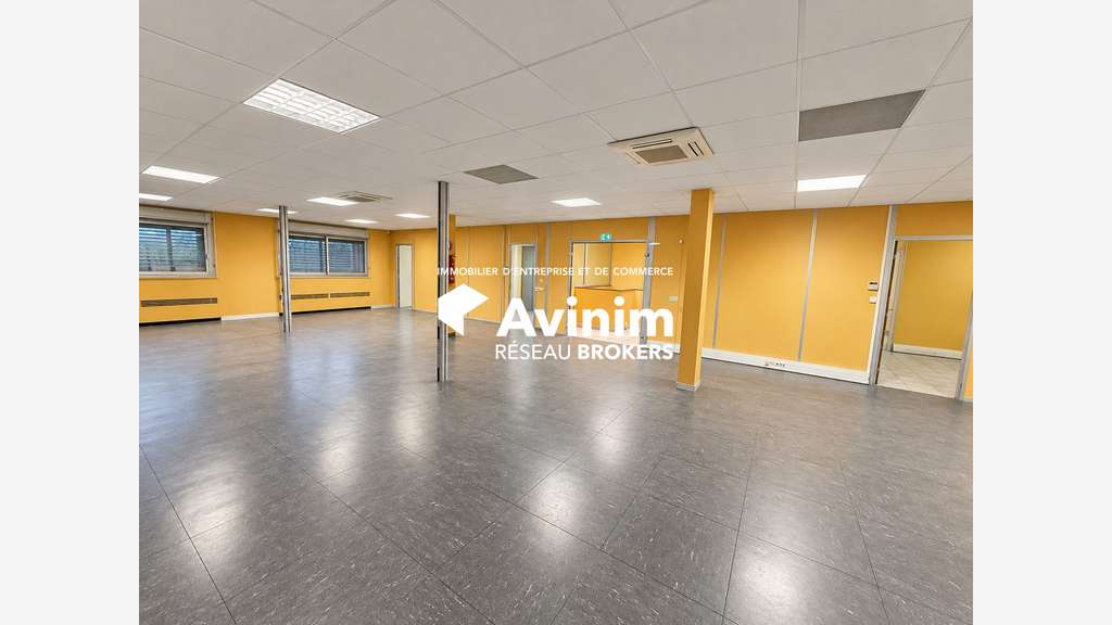 Bâtiment industriel 1300m² à louer ZI Rognac