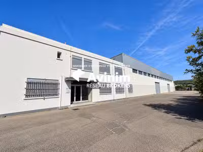 Bâtiment industriel 1300m² à louer ZI Rognac