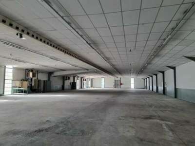 A louer bâtiment industriel 1622m² à Troyes