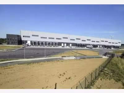 A louer bâtiment logistique 12 000m² à Roye