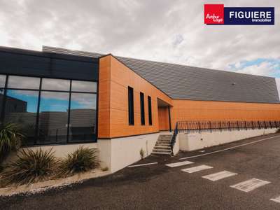 Location Locaux d'activités - Entrepôts à Aix-en-Provence