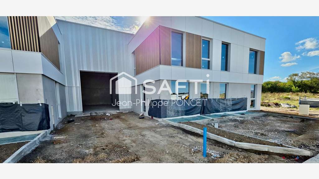 Location bâtiment 386m² à Rang-du-Fliers