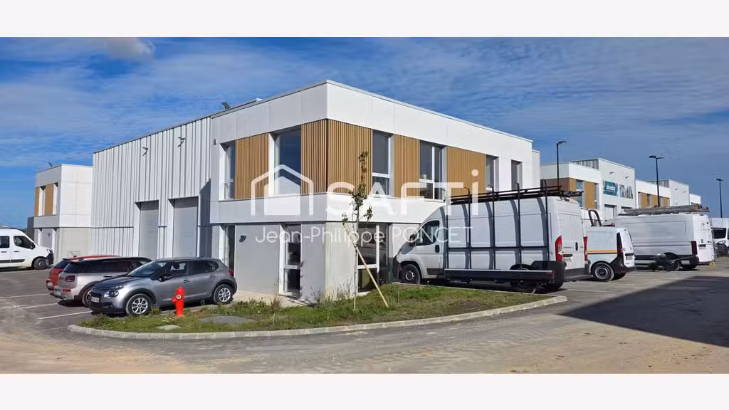 Location bâtiment 386m² à Rang-du-Fliers