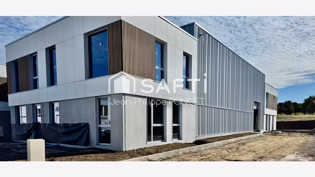Location bâtiment 386m² à Rang-du-Fliers