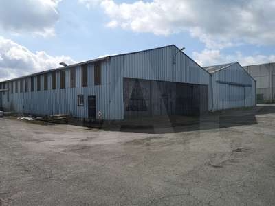 Location Locaux d'activités - Entrepôts à Loudéac