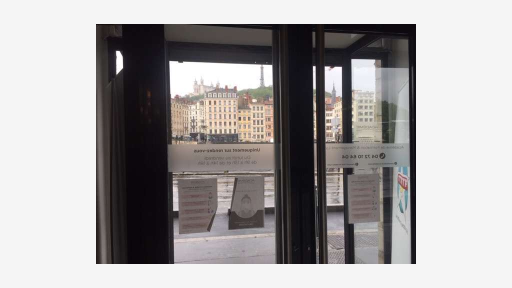 A louer local 161m² Lyon 69001 Quai Saint Vincent