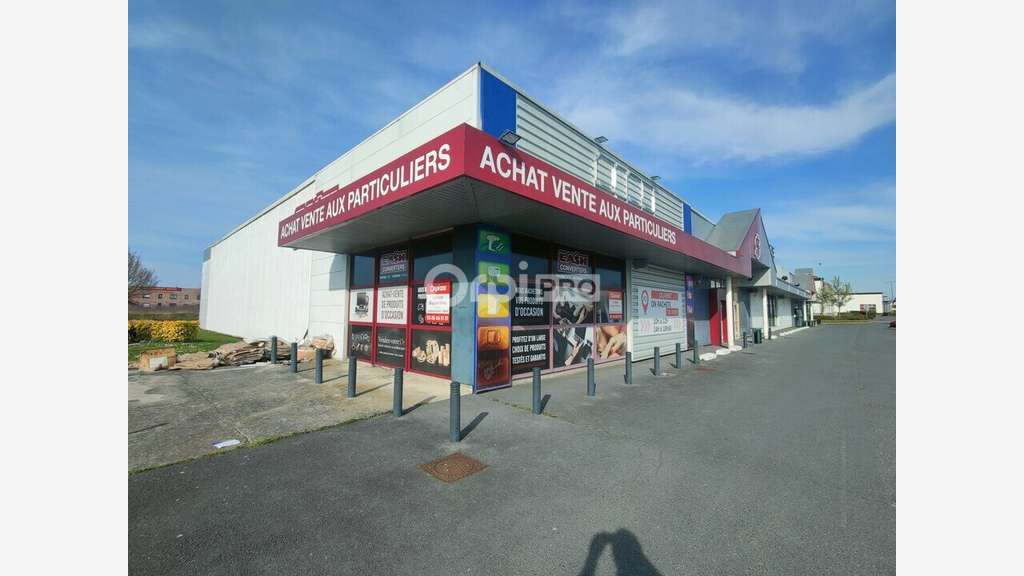 A louer local 583m² belle zone d'activités Reims 