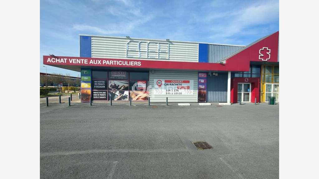A louer local 583m² belle zone d'activités Reims 