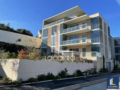 Bureaux de 452m² à louer à Biot