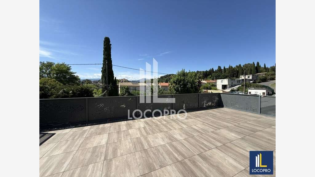 Bureaux de 460m² divisibles à louer à Biot