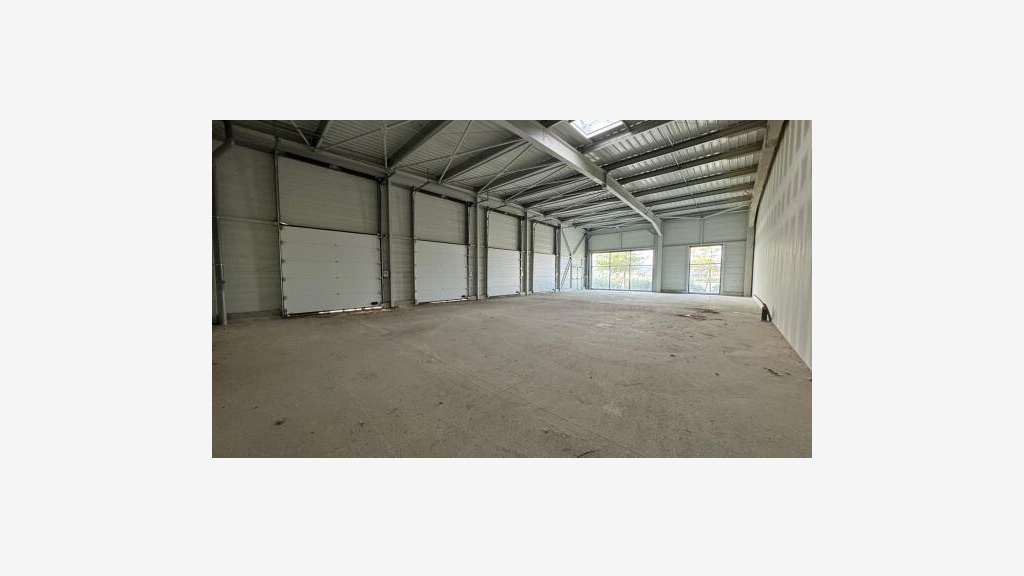 A louer local commercial de 293m² à Perpignan Sud