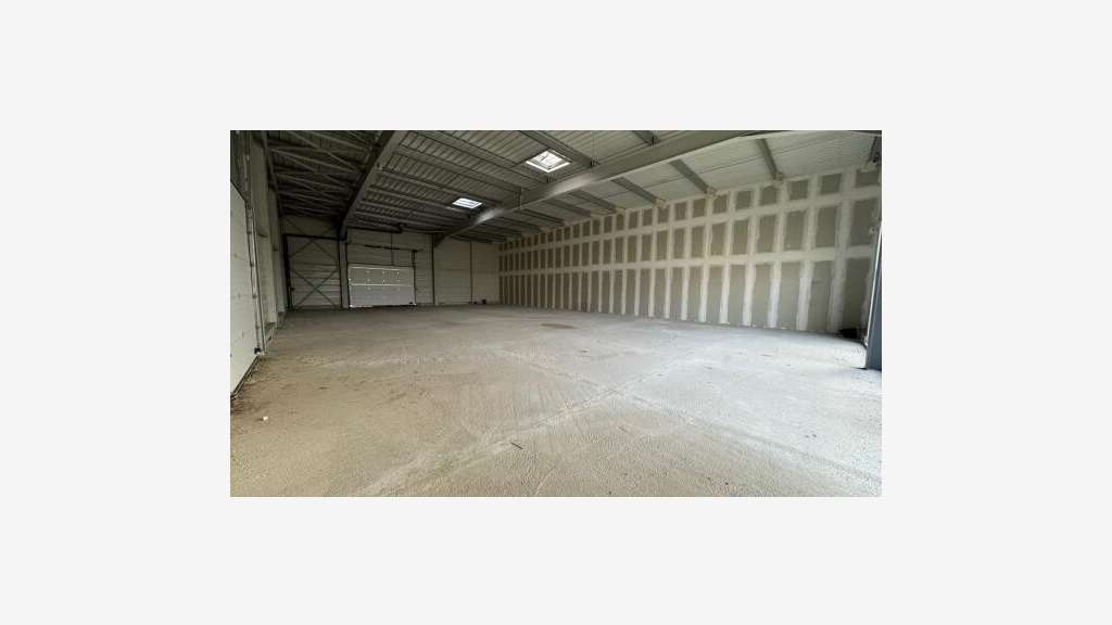 A louer local commercial de 367m² à Perpignan sud