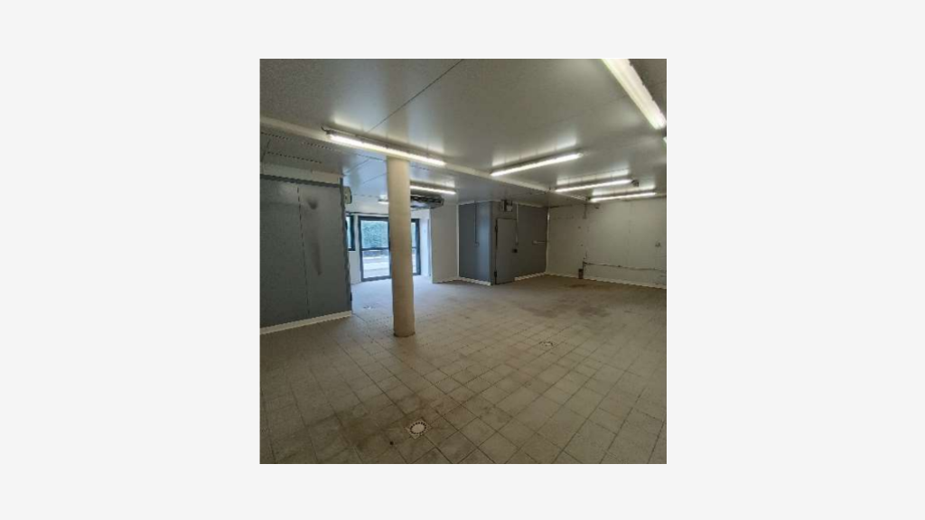 A louer local commercial 265m² à Avignon