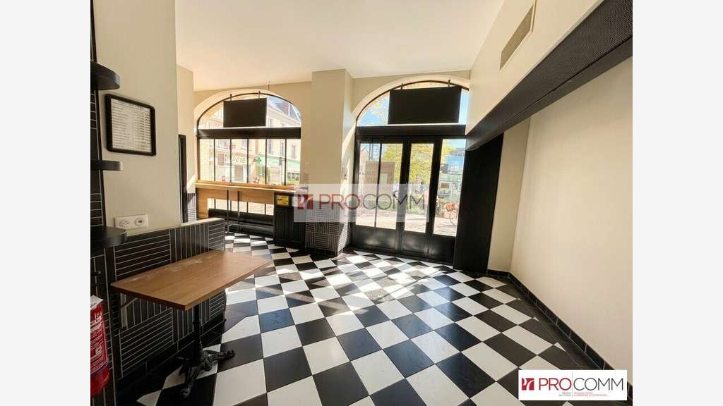 Boutique 42m² à louer à Chartres centre