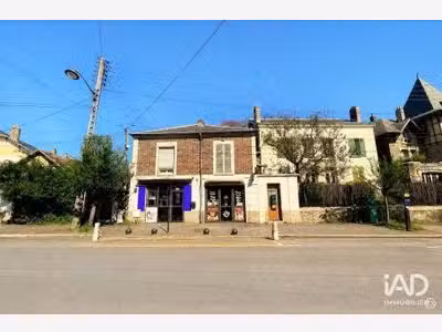 A louer boutique empl N°1 à Corbeil-Essonnes Gare